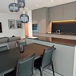 شقة Sun Tower