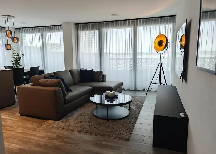 Sun Tower Apartment *