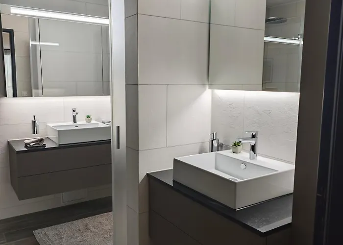 Sun Tower Apartment *